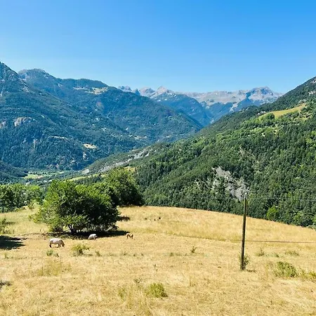 Casa vacanze Beau Corps De Ferme De 400 M2 A Barcelonnette Méolans