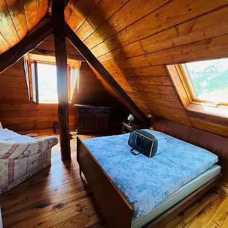 Beau Corps De Ferme De 400 M2 A Barcelonnette Casa vacanze