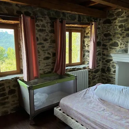 Beau Corps De Ferme De 400 M2 A Barcelonnette